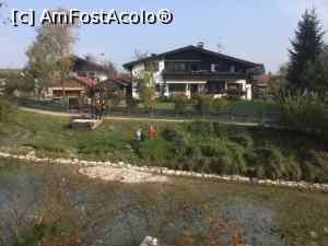 [P15] Kiefersfelden - Kieferbach, un raulet limpede si o casa minunata pe malul ei.  » foto by mishu
 - 
<span class="allrVoted glyphicon glyphicon-heart hidden" id="av1022496"></span>
<a class="m-l-10 hidden" id="sv1022496" onclick="voting_Foto_DelVot(,1022496,21261)" role="button">șterge vot <span class="glyphicon glyphicon-remove"></span></a>
<a id="v91022496" class=" c-red"  onclick="voting_Foto_SetVot(1022496)" role="button"><span class="glyphicon glyphicon-heart-empty"></span> <b>LIKE</b> = Votează poza</a> <img class="hidden"  id="f1022496W9" src="/imagini/loader.gif" border="0" /><span class="AjErrMes hidden" id="e1022496ErM"></span>