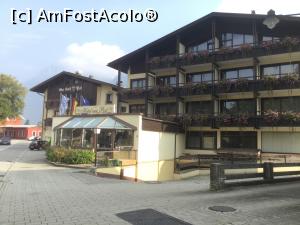 [P46] Kiefersfelden - Un hotel in plan apropiat iar in plan indepartat este gara » foto by mishu
 - 
<span class="allrVoted glyphicon glyphicon-heart hidden" id="av1022527"></span>
<a class="m-l-10 hidden" id="sv1022527" onclick="voting_Foto_DelVot(,1022527,21261)" role="button">șterge vot <span class="glyphicon glyphicon-remove"></span></a>
<a id="v91022527" class=" c-red"  onclick="voting_Foto_SetVot(1022527)" role="button"><span class="glyphicon glyphicon-heart-empty"></span> <b>LIKE</b> = Votează poza</a> <img class="hidden"  id="f1022527W9" src="/imagini/loader.gif" border="0" /><span class="AjErrMes hidden" id="e1022527ErM"></span>