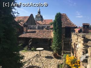 [P06] Vedere din curtea hanului, cu vedere pre biserica fortificata » foto by Adina - addcont
 - 
<span class="allrVoted glyphicon glyphicon-heart hidden" id="av810529"></span>
<a class="m-l-10 hidden" id="sv810529" onclick="voting_Foto_DelVot(,810529,21266)" role="button">șterge vot <span class="glyphicon glyphicon-remove"></span></a>
<a id="v9810529" class=" c-red"  onclick="voting_Foto_SetVot(810529)" role="button"><span class="glyphicon glyphicon-heart-empty"></span> <b>LIKE</b> = Votează poza</a> <img class="hidden"  id="f810529W9" src="/imagini/loader.gif" border="0" /><span class="AjErrMes hidden" id="e810529ErM"></span>
