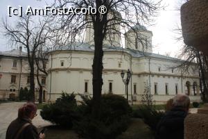 [P46] București, Muzeul Național Cotroceni, Biserica, Mea culpa!! » foto by mprofeanu
 - 
<span class="allrVoted glyphicon glyphicon-heart hidden" id="av1410928"></span>
<a class="m-l-10 hidden" id="sv1410928" onclick="voting_Foto_DelVot(,1410928,21279)" role="button">șterge vot <span class="glyphicon glyphicon-remove"></span></a>
<a id="v91410928" class=" c-red"  onclick="voting_Foto_SetVot(1410928)" role="button"><span class="glyphicon glyphicon-heart-empty"></span> <b>LIKE</b> = Votează poza</a> <img class="hidden"  id="f1410928W9" src="/imagini/loader.gif" border="0" /><span class="AjErrMes hidden" id="e1410928ErM"></span>