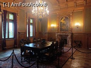 [P06] București, Muzeul Național Cotroceni, Sufrageria Germană, Candelabrul este cel original » foto by mprofeanu
 - 
<span class="allrVoted glyphicon glyphicon-heart hidden" id="av1410888"></span>
<a class="m-l-10 hidden" id="sv1410888" onclick="voting_Foto_DelVot(,1410888,21279)" role="button">șterge vot <span class="glyphicon glyphicon-remove"></span></a>
<a id="v91410888" class=" c-red"  onclick="voting_Foto_SetVot(1410888)" role="button"><span class="glyphicon glyphicon-heart-empty"></span> <b>LIKE</b> = Votează poza</a> <img class="hidden"  id="f1410888W9" src="/imagini/loader.gif" border="0" /><span class="AjErrMes hidden" id="e1410888ErM"></span>