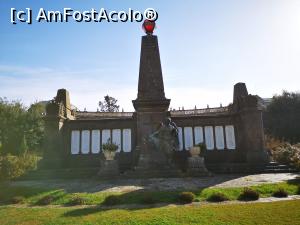 [P30] Monumentul eroilor din fața porții San Biagio » foto by crismis
 - 
<span class="allrVoted glyphicon glyphicon-heart hidden" id="av1283392"></span>
<a class="m-l-10 hidden" id="sv1283392" onclick="voting_Foto_DelVot(,1283392,21287)" role="button">șterge vot <span class="glyphicon glyphicon-remove"></span></a>
<a id="v91283392" class=" c-red"  onclick="voting_Foto_SetVot(1283392)" role="button"><span class="glyphicon glyphicon-heart-empty"></span> <b>LIKE</b> = Votează poza</a> <img class="hidden"  id="f1283392W9" src="/imagini/loader.gif" border="0" /><span class="AjErrMes hidden" id="e1283392ErM"></span>