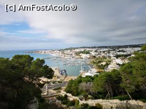 [P38] Santa Maria di Leuca; vedere de pe platforma unde se află biserica » foto by crismis
 - 
<span class="allrVoted glyphicon glyphicon-heart hidden" id="av1284956"></span>
<a class="m-l-10 hidden" id="sv1284956" onclick="voting_Foto_DelVot(,1284956,21287)" role="button">șterge vot <span class="glyphicon glyphicon-remove"></span></a>
<a id="v91284956" class=" c-red"  onclick="voting_Foto_SetVot(1284956)" role="button"><span class="glyphicon glyphicon-heart-empty"></span> <b>LIKE</b> = Votează poza</a> <img class="hidden"  id="f1284956W9" src="/imagini/loader.gif" border="0" /><span class="AjErrMes hidden" id="e1284956ErM"></span>