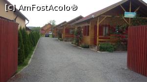 [P02] Vilele de la 'Korondi Kulcsoshazak Apartament' din Corund, jud. Harghita văzute de la poartă. » foto by traian.leuca †
 - 
<span class="allrVoted glyphicon glyphicon-heart hidden" id="av818190"></span>
<a class="m-l-10 hidden" id="sv818190" onclick="voting_Foto_DelVot(,818190,21326)" role="button">șterge vot <span class="glyphicon glyphicon-remove"></span></a>
<a id="v9818190" class=" c-red"  onclick="voting_Foto_SetVot(818190)" role="button"><span class="glyphicon glyphicon-heart-empty"></span> <b>LIKE</b> = Votează poza</a> <img class="hidden"  id="f818190W9" src="/imagini/loader.gif" border="0" /><span class="AjErrMes hidden" id="e818190ErM"></span>