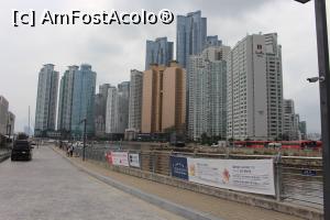 [P05] Busan, Marina City, cele trei turnuri Zenit de 265,281 și 301 m domină împrejurimile » foto by mprofeanu
 - 
<span class="allrVoted glyphicon glyphicon-heart hidden" id="av819879"></span>
<a class="m-l-10 hidden" id="sv819879" onclick="voting_Foto_DelVot(,819879,21334)" role="button">șterge vot <span class="glyphicon glyphicon-remove"></span></a>
<a id="v9819879" class=" c-red"  onclick="voting_Foto_SetVot(819879)" role="button"><span class="glyphicon glyphicon-heart-empty"></span> <b>LIKE</b> = Votează poza</a> <img class="hidden"  id="f819879W9" src="/imagini/loader.gif" border="0" /><span class="AjErrMes hidden" id="e819879ErM"></span>