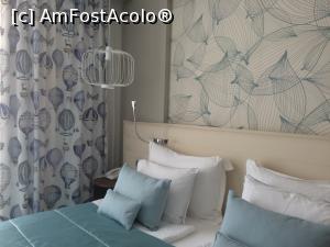 [P13] Paradise Blue. Patul confortabil cu multe perne din apartament.  » foto by Floria
 - 
<span class="allrVoted glyphicon glyphicon-heart hidden" id="av911425"></span>
<a class="m-l-10 hidden" id="sv911425" onclick="voting_Foto_DelVot(,911425,21338)" role="button">șterge vot <span class="glyphicon glyphicon-remove"></span></a>
<a id="v9911425" class=" c-red"  onclick="voting_Foto_SetVot(911425)" role="button"><span class="glyphicon glyphicon-heart-empty"></span> <b>LIKE</b> = Votează poza</a> <img class="hidden"  id="f911425W9" src="/imagini/loader.gif" border="0" /><span class="AjErrMes hidden" id="e911425ErM"></span>