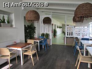 [P60] Holul de la Restaurantul merlin, cu masa noastră (ultima în stânga)  » foto by crismis
 - 
<span class="allrVoted glyphicon glyphicon-heart hidden" id="av823325"></span>
<a class="m-l-10 hidden" id="sv823325" onclick="voting_Foto_DelVot(,823325,21360)" role="button">șterge vot <span class="glyphicon glyphicon-remove"></span></a>
<a id="v9823325" class=" c-red"  onclick="voting_Foto_SetVot(823325)" role="button"><span class="glyphicon glyphicon-heart-empty"></span> <b>LIKE</b> = Votează poza</a> <img class="hidden"  id="f823325W9" src="/imagini/loader.gif" border="0" /><span class="AjErrMes hidden" id="e823325ErM"></span>