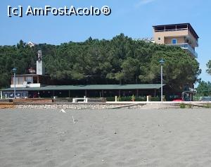 [P01] Hotel Fantazia vazut de pe plaja » foto by Nicu
 - 
<span class="allrVoted glyphicon glyphicon-heart hidden" id="av823327"></span>
<a class="m-l-10 hidden" id="sv823327" onclick="voting_Foto_DelVot(,823327,21362)" role="button">șterge vot <span class="glyphicon glyphicon-remove"></span></a>
<a id="v9823327" class=" c-red"  onclick="voting_Foto_SetVot(823327)" role="button"><span class="glyphicon glyphicon-heart-empty"></span> <b>LIKE</b> = Votează poza</a> <img class="hidden"  id="f823327W9" src="/imagini/loader.gif" border="0" /><span class="AjErrMes hidden" id="e823327ErM"></span>
