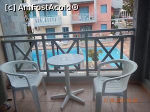 [P07] Balconul cu vedere la piscina » foto by rora
 - 
<span class="allrVoted glyphicon glyphicon-heart hidden" id="av901434"></span>
<a class="m-l-10 hidden" id="sv901434" onclick="voting_Foto_DelVot(,901434,21363)" role="button">șterge vot <span class="glyphicon glyphicon-remove"></span></a>
<a id="v9901434" class=" c-red"  onclick="voting_Foto_SetVot(901434)" role="button"><span class="glyphicon glyphicon-heart-empty"></span> <b>LIKE</b> = Votează poza</a> <img class="hidden"  id="f901434W9" src="/imagini/loader.gif" border="0" /><span class="AjErrMes hidden" id="e901434ErM"></span>
