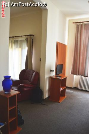 [P06] Casa Transilvania - o primă imagine a studioului, din ușa de la intrare » foto by Costi
 - 
<span class="allrVoted glyphicon glyphicon-heart hidden" id="av1094291"></span>
<a class="m-l-10 hidden" id="sv1094291" onclick="voting_Foto_DelVot(,1094291,21373)" role="button">șterge vot <span class="glyphicon glyphicon-remove"></span></a>
<a id="v91094291" class=" c-red"  onclick="voting_Foto_SetVot(1094291)" role="button"><span class="glyphicon glyphicon-heart-empty"></span> <b>LIKE</b> = Votează poza</a> <img class="hidden"  id="f1094291W9" src="/imagini/loader.gif" border="0" /><span class="AjErrMes hidden" id="e1094291ErM"></span>
