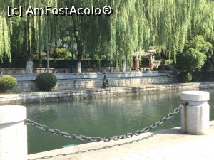 [P06] De o parte sau de alta a canalului, din loc in loc vezi statuete, acest personaj pescuia » foto by mishu
 - 
<span class="allrVoted glyphicon glyphicon-heart hidden" id="av1157355"></span>
<a class="m-l-10 hidden" id="sv1157355" onclick="voting_Foto_DelVot(,1157355,21375)" role="button">șterge vot <span class="glyphicon glyphicon-remove"></span></a>
<a id="v91157355" class=" c-red"  onclick="voting_Foto_SetVot(1157355)" role="button"><span class="glyphicon glyphicon-heart-empty"></span> <b>LIKE</b> = Votează poza</a> <img class="hidden"  id="f1157355W9" src="/imagini/loader.gif" border="0" /><span class="AjErrMes hidden" id="e1157355ErM"></span>