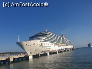 [P40] Arivederci Costa Luminosa » foto by robert
 - 
<span class="allrVoted glyphicon glyphicon-heart hidden" id="av1153488"></span>
<a class="m-l-10 hidden" id="sv1153488" onclick="voting_Foto_DelVot(,1153488,21387)" role="button">șterge vot <span class="glyphicon glyphicon-remove"></span></a>
<a id="v91153488" class=" c-red"  onclick="voting_Foto_SetVot(1153488)" role="button"><span class="glyphicon glyphicon-heart-empty"></span> <b>LIKE</b> = Votează poza</a> <img class="hidden"  id="f1153488W9" src="/imagini/loader.gif" border="0" /><span class="AjErrMes hidden" id="e1153488ErM"></span>