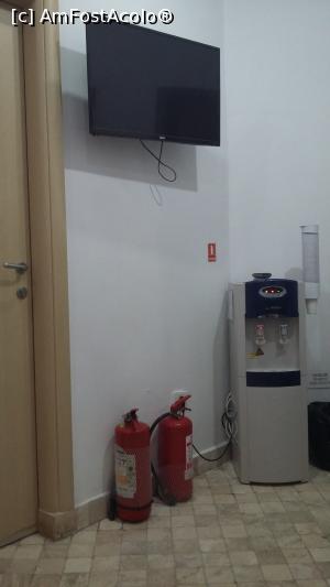 [P45] Pe hol la proceduri exista tv si aparate cu apa plata » foto by fregata
 - 
<span class="allrVoted glyphicon glyphicon-heart hidden" id="av1145507"></span>
<a class="m-l-10 hidden" id="sv1145507" onclick="voting_Foto_DelVot(,1145507,21391)" role="button">șterge vot <span class="glyphicon glyphicon-remove"></span></a>
<a id="v91145507" class=" c-red"  onclick="voting_Foto_SetVot(1145507)" role="button"><span class="glyphicon glyphicon-heart-empty"></span> <b>LIKE</b> = Votează poza</a> <img class="hidden"  id="f1145507W9" src="/imagini/loader.gif" border="0" /><span class="AjErrMes hidden" id="e1145507ErM"></span>
