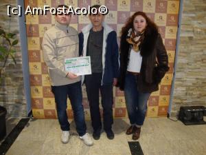 [P33] Duminică, înainte de plecare, am trecut pe la Perla pentru o poză alături de Cornel şi pentru semnarea Zertificatului! Întâlnirea AFA, martie 2017 - AmFostAcolo şi ne-am simţit excelent! Salutări tuturor!  » foto by Floryn81
 - 
<span class="allrVoted glyphicon glyphicon-heart hidden" id="av842134"></span>
<a class="m-l-10 hidden" id="sv842134" onclick="voting_Foto_DelVot(,842134,21399)" role="button">șterge vot <span class="glyphicon glyphicon-remove"></span></a>
<a id="v9842134" class=" c-red"  onclick="voting_Foto_SetVot(842134)" role="button"><span class="glyphicon glyphicon-heart-empty"></span> <b>LIKE</b> = Votează poza</a> <img class="hidden"  id="f842134W9" src="/imagini/loader.gif" border="0" /><span class="AjErrMes hidden" id="e842134ErM"></span>