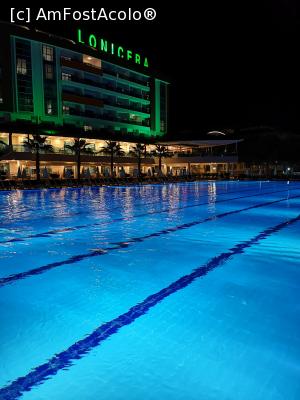 [P24] Piscina olimpica noaptea » foto by reghinaflo
 - 
<span class="allrVoted glyphicon glyphicon-heart hidden" id="av1187671"></span>
<a class="m-l-10 hidden" id="sv1187671" onclick="voting_Foto_DelVot(,1187671,21411)" role="button">șterge vot <span class="glyphicon glyphicon-remove"></span></a>
<a id="v91187671" class=" c-red"  onclick="voting_Foto_SetVot(1187671)" role="button"><span class="glyphicon glyphicon-heart-empty"></span> <b>LIKE</b> = Votează poza</a> <img class="hidden"  id="f1187671W9" src="/imagini/loader.gif" border="0" /><span class="AjErrMes hidden" id="e1187671ErM"></span>