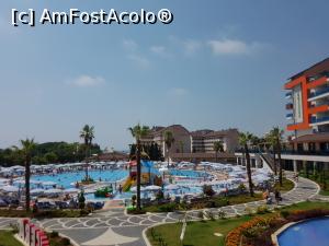 [P09] Piscină din fata Lonicera Resort & spa » foto by DanielaK
 - 
<span class="allrVoted glyphicon glyphicon-heart hidden" id="av888115"></span>
<a class="m-l-10 hidden" id="sv888115" onclick="voting_Foto_DelVot(,888115,21411)" role="button">șterge vot <span class="glyphicon glyphicon-remove"></span></a>
<a id="v9888115" class=" c-red"  onclick="voting_Foto_SetVot(888115)" role="button"><span class="glyphicon glyphicon-heart-empty"></span> <b>LIKE</b> = Votează poza</a> <img class="hidden"  id="f888115W9" src="/imagini/loader.gif" border="0" /><span class="AjErrMes hidden" id="e888115ErM"></span>