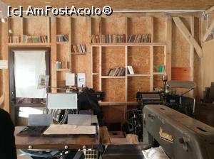 [P09] Comana - Am intrat in atelierul tipografic si vedem primele echipamente folosite in tipografii » foto by mishu
 - 
<span class="allrVoted glyphicon glyphicon-heart hidden" id="av828570"></span>
<a class="m-l-10 hidden" id="sv828570" onclick="voting_Foto_DelVot(,828570,21445)" role="button">șterge vot <span class="glyphicon glyphicon-remove"></span></a>
<a id="v9828570" class=" c-red"  onclick="voting_Foto_SetVot(828570)" role="button"><span class="glyphicon glyphicon-heart-empty"></span> <b>LIKE</b> = Votează poza</a> <img class="hidden"  id="f828570W9" src="/imagini/loader.gif" border="0" /><span class="AjErrMes hidden" id="e828570ErM"></span>
