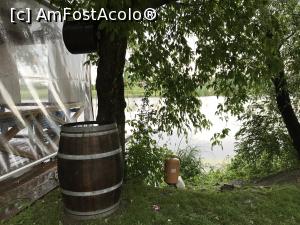 [P11] Butoiul care păzea copacul, deasupra lui se observă cazanul în care era ascuns un difuzor » foto by krisstinna
 - 
<span class="allrVoted glyphicon glyphicon-heart hidden" id="av864593"></span>
<a class="m-l-10 hidden" id="sv864593" onclick="voting_Foto_DelVot(,864593,21446)" role="button">șterge vot <span class="glyphicon glyphicon-remove"></span></a>
<a id="v9864593" class=" c-red"  onclick="voting_Foto_SetVot(864593)" role="button"><span class="glyphicon glyphicon-heart-empty"></span> <b>LIKE</b> = Votează poza</a> <img class="hidden"  id="f864593W9" src="/imagini/loader.gif" border="0" /><span class="AjErrMes hidden" id="e864593ErM"></span>