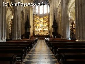 [P16] Catedrala San Salvador, prima etapă a drumului spre Santiago -detaliu interior.  » foto by mireille
 - 
<span class="allrVoted glyphicon glyphicon-heart hidden" id="av1004605"></span>
<a class="m-l-10 hidden" id="sv1004605" onclick="voting_Foto_DelVot(,1004605,21454)" role="button">șterge vot <span class="glyphicon glyphicon-remove"></span></a>
<a id="v91004605" class=" c-red"  onclick="voting_Foto_SetVot(1004605)" role="button"><span class="glyphicon glyphicon-heart-empty"></span> <b>LIKE</b> = Votează poza</a> <img class="hidden"  id="f1004605W9" src="/imagini/loader.gif" border="0" /><span class="AjErrMes hidden" id="e1004605ErM"></span>