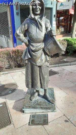 [P08] Statuia Gitana » foto by Mitica49
 - 
<span class="allrVoted glyphicon glyphicon-heart hidden" id="av1424174"></span>
<a class="m-l-10 hidden" id="sv1424174" onclick="voting_Foto_DelVot(,1424174,21454)" role="button">șterge vot <span class="glyphicon glyphicon-remove"></span></a>
<a id="v91424174" class=" c-red"  onclick="voting_Foto_SetVot(1424174)" role="button"><span class="glyphicon glyphicon-heart-empty"></span> <b>LIKE</b> = Votează poza</a> <img class="hidden"  id="f1424174W9" src="/imagini/loader.gif" border="0" /><span class="AjErrMes hidden" id="e1424174ErM"></span>