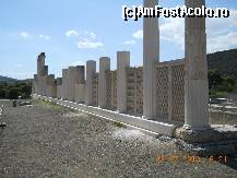 [P11] Abatonul (spitalul unde se tratau bolnavii). Este foarte luuuung. La fel ca intreg sanctuarul, se va reconstrui in intregime (in tot sit-ul gasiti utilaje, muncitori, bucati de marmura moderna etc). » foto by florinbad
 - 
<span class="allrVoted glyphicon glyphicon-heart hidden" id="av190973"></span>
<a class="m-l-10 hidden" id="sv190973" onclick="voting_Foto_DelVot(,190973,21467)" role="button">șterge vot <span class="glyphicon glyphicon-remove"></span></a>
<a id="v9190973" class=" c-red"  onclick="voting_Foto_SetVot(190973)" role="button"><span class="glyphicon glyphicon-heart-empty"></span> <b>LIKE</b> = Votează poza</a> <img class="hidden"  id="f190973W9" src="/imagini/loader.gif" border="0" /><span class="AjErrMes hidden" id="e190973ErM"></span>