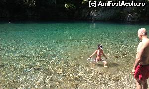 [P09] Apa limpede a râului Voidomatis, regiunea Epir, Grecia.  » foto by traian.leuca †
 - 
<span class="allrVoted glyphicon glyphicon-heart hidden" id="av574429"></span>
<a class="m-l-10 hidden" id="sv574429" onclick="voting_Foto_DelVot(,574429,21484)" role="button">șterge vot <span class="glyphicon glyphicon-remove"></span></a>
<a id="v9574429" class=" c-red"  onclick="voting_Foto_SetVot(574429)" role="button"><span class="glyphicon glyphicon-heart-empty"></span> <b>LIKE</b> = Votează poza</a> <img class="hidden"  id="f574429W9" src="/imagini/loader.gif" border="0" /><span class="AjErrMes hidden" id="e574429ErM"></span>