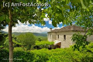 [P114] Casa de piatra traditionala in satul Vikos.  » foto by Vlahos2003
 - 
<span class="allrVoted glyphicon glyphicon-heart hidden" id="av713693"></span>
<a class="m-l-10 hidden" id="sv713693" onclick="voting_Foto_DelVot(,713693,21484)" role="button">șterge vot <span class="glyphicon glyphicon-remove"></span></a>
<a id="v9713693" class=" c-red"  onclick="voting_Foto_SetVot(713693)" role="button"><span class="glyphicon glyphicon-heart-empty"></span> <b>LIKE</b> = Votează poza</a> <img class="hidden"  id="f713693W9" src="/imagini/loader.gif" border="0" /><span class="AjErrMes hidden" id="e713693ErM"></span>