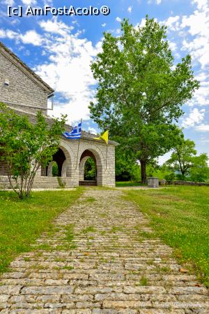 [P29] Biserica din Monodendri, Agios Athanasios.  » foto by Vlahos2003
 - 
<span class="allrVoted glyphicon glyphicon-heart hidden" id="av713603"></span>
<a class="m-l-10 hidden" id="sv713603" onclick="voting_Foto_DelVot(,713603,21484)" role="button">șterge vot <span class="glyphicon glyphicon-remove"></span></a>
<a id="v9713603" class=" c-red"  onclick="voting_Foto_SetVot(713603)" role="button"><span class="glyphicon glyphicon-heart-empty"></span> <b>LIKE</b> = Votează poza</a> <img class="hidden"  id="f713603W9" src="/imagini/loader.gif" border="0" /><span class="AjErrMes hidden" id="e713603ErM"></span>