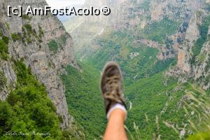 [P90] Canionul Vikos la Oxya.  » foto by Vlahos2003
 - 
<span class="allrVoted glyphicon glyphicon-heart hidden" id="av713664"></span>
<a class="m-l-10 hidden" id="sv713664" onclick="voting_Foto_DelVot(,713664,21484)" role="button">șterge vot <span class="glyphicon glyphicon-remove"></span></a>
<a id="v9713664" class=" c-red"  onclick="voting_Foto_SetVot(713664)" role="button"><span class="glyphicon glyphicon-heart-empty"></span> <b>LIKE</b> = Votează poza</a> <img class="hidden"  id="f713664W9" src="/imagini/loader.gif" border="0" /><span class="AjErrMes hidden" id="e713664ErM"></span>