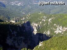 [P14] Canionul Vikos in culorile diminetii » foto by marius.covaci
 - 
<span class="allrVoted glyphicon glyphicon-heart hidden" id="av204386"></span>
<a class="m-l-10 hidden" id="sv204386" onclick="voting_Foto_DelVot(,204386,21484)" role="button">șterge vot <span class="glyphicon glyphicon-remove"></span></a>
<a id="v9204386" class=" c-red"  onclick="voting_Foto_SetVot(204386)" role="button"><span class="glyphicon glyphicon-heart-empty"></span> <b>LIKE</b> = Votează poza</a> <img class="hidden"  id="f204386W9" src="/imagini/loader.gif" border="0" /><span class="AjErrMes hidden" id="e204386ErM"></span>