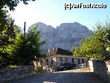[P19] Case de piatra in satul Papingo » foto by marius.covaci
 - 
<span class="allrVoted glyphicon glyphicon-heart hidden" id="av204391"></span>
<a class="m-l-10 hidden" id="sv204391" onclick="voting_Foto_DelVot(,204391,21484)" role="button">șterge vot <span class="glyphicon glyphicon-remove"></span></a>
<a id="v9204391" class=" c-red"  onclick="voting_Foto_SetVot(204391)" role="button"><span class="glyphicon glyphicon-heart-empty"></span> <b>LIKE</b> = Votează poza</a> <img class="hidden"  id="f204391W9" src="/imagini/loader.gif" border="0" /><span class="AjErrMes hidden" id="e204391ErM"></span>