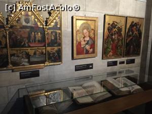 [P23] Catedrala Sf Stefan - tablouri si manuscrise » foto by mishu
 - 
<span class="allrVoted glyphicon glyphicon-heart hidden" id="av831116"></span>
<a class="m-l-10 hidden" id="sv831116" onclick="voting_Foto_DelVot(,831116,21492)" role="button">șterge vot <span class="glyphicon glyphicon-remove"></span></a>
<a id="v9831116" class=" c-red"  onclick="voting_Foto_SetVot(831116)" role="button"><span class="glyphicon glyphicon-heart-empty"></span> <b>LIKE</b> = Votează poza</a> <img class="hidden"  id="f831116W9" src="/imagini/loader.gif" border="0" /><span class="AjErrMes hidden" id="e831116ErM"></span>