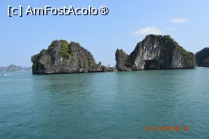 [P14] Halong Bay - alte stânci ieșite din apă , alte forme » foto by Pușcașu Marin
 - 
<span class="allrVoted glyphicon glyphicon-heart hidden" id="av1422295"></span>
<a class="m-l-10 hidden" id="sv1422295" onclick="voting_Foto_DelVot(,1422295,21495)" role="button">șterge vot <span class="glyphicon glyphicon-remove"></span></a>
<a id="v91422295" class=" c-red"  onclick="voting_Foto_SetVot(1422295)" role="button"><span class="glyphicon glyphicon-heart-empty"></span> <b>LIKE</b> = Votează poza</a> <img class="hidden"  id="f1422295W9" src="/imagini/loader.gif" border="0" /><span class="AjErrMes hidden" id="e1422295ErM"></span>