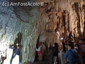 [P02] Halong Bay - Sung Sot Cave » foto by Pușcașu Marin
 - 
<span class="allrVoted glyphicon glyphicon-heart hidden" id="av1422283"></span>
<a class="m-l-10 hidden" id="sv1422283" onclick="voting_Foto_DelVot(,1422283,21495)" role="button">șterge vot <span class="glyphicon glyphicon-remove"></span></a>
<a id="v91422283" class=" c-red"  onclick="voting_Foto_SetVot(1422283)" role="button"><span class="glyphicon glyphicon-heart-empty"></span> <b>LIKE</b> = Votează poza</a> <img class="hidden"  id="f1422283W9" src="/imagini/loader.gif" border="0" /><span class="AjErrMes hidden" id="e1422283ErM"></span>