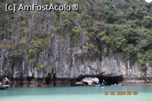 [P24] Hang Luon - o ”insulă” de apă înconjurată de stânci » foto by Pușcașu Marin
 - 
<span class="allrVoted glyphicon glyphicon-heart hidden" id="av1422305"></span>
<a class="m-l-10 hidden" id="sv1422305" onclick="voting_Foto_DelVot(,1422305,21495)" role="button">șterge vot <span class="glyphicon glyphicon-remove"></span></a>
<a id="v91422305" class=" c-red"  onclick="voting_Foto_SetVot(1422305)" role="button"><span class="glyphicon glyphicon-heart-empty"></span> <b>LIKE</b> = Votează poza</a> <img class="hidden"  id="f1422305W9" src="/imagini/loader.gif" border="0" /><span class="AjErrMes hidden" id="e1422305ErM"></span>