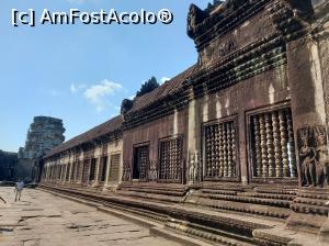 [P10] Angkor Wat - galeria cea mai de sus » foto by Pușcașu Marin
 - 
<span class="allrVoted glyphicon glyphicon-heart hidden" id="av1385103"></span>
<a class="m-l-10 hidden" id="sv1385103" onclick="voting_Foto_DelVot(,1385103,21517)" role="button">șterge vot <span class="glyphicon glyphicon-remove"></span></a>
<a id="v91385103" class=" c-red"  onclick="voting_Foto_SetVot(1385103)" role="button"><span class="glyphicon glyphicon-heart-empty"></span> <b>LIKE</b> = Votează poza</a> <img class="hidden"  id="f1385103W9" src="/imagini/loader.gif" border="0" /><span class="AjErrMes hidden" id="e1385103ErM"></span>