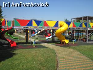 [P08] Parcul mare de joaca » foto by Dana2008
 - 
<span class="allrVoted glyphicon glyphicon-heart hidden" id="av762862"></span>
<a class="m-l-10 hidden" id="sv762862" onclick="voting_Foto_DelVot(,762862,21521)" role="button">șterge vot <span class="glyphicon glyphicon-remove"></span></a>
<a id="v9762862" class=" c-red"  onclick="voting_Foto_SetVot(762862)" role="button"><span class="glyphicon glyphicon-heart-empty"></span> <b>LIKE</b> = Votează poza</a> <img class="hidden"  id="f762862W9" src="/imagini/loader.gif" border="0" /><span class="AjErrMes hidden" id="e762862ErM"></span>