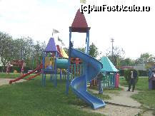 [P07] Tg. Mures - la terenul de joaca din Weekend » foto by biancuta
 - 
<span class="allrVoted glyphicon glyphicon-heart hidden" id="av68316"></span>
<a class="m-l-10 hidden" id="sv68316" onclick="voting_Foto_DelVot(,68316,21521)" role="button">șterge vot <span class="glyphicon glyphicon-remove"></span></a>
<a id="v968316" class=" c-red"  onclick="voting_Foto_SetVot(68316)" role="button"><span class="glyphicon glyphicon-heart-empty"></span> <b>LIKE</b> = Votează poza</a> <img class="hidden"  id="f68316W9" src="/imagini/loader.gif" border="0" /><span class="AjErrMes hidden" id="e68316ErM"></span>