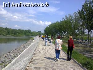 [P09] Promenada din anii trecuti » foto by dorgo
 - 
<span class="allrVoted glyphicon glyphicon-heart hidden" id="av734650"></span>
<a class="m-l-10 hidden" id="sv734650" onclick="voting_Foto_DelVot(,734650,21521)" role="button">șterge vot <span class="glyphicon glyphicon-remove"></span></a>
<a id="v9734650" class=" c-red"  onclick="voting_Foto_SetVot(734650)" role="button"><span class="glyphicon glyphicon-heart-empty"></span> <b>LIKE</b> = Votează poza</a> <img class="hidden"  id="f734650W9" src="/imagini/loader.gif" border="0" /><span class="AjErrMes hidden" id="e734650ErM"></span>