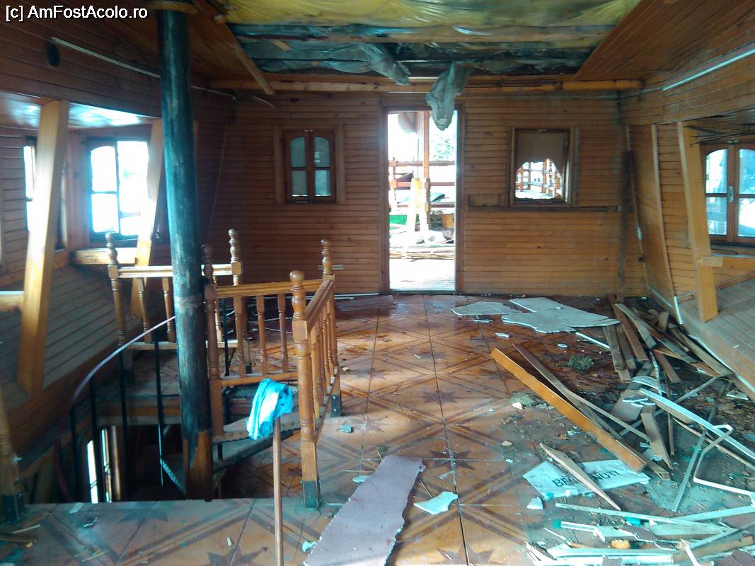 [P32] Interiorul corabiei, puntea de sus » foto by dorgo
 - 
<span class="allrVoted glyphicon glyphicon-heart hidden" id="av833156"></span>
<a class="m-l-10 hidden" id="sv833156" onclick="voting_Foto_DelVot(,833156,21521)" role="button">șterge vot <span class="glyphicon glyphicon-remove"></span></a>
<a id="v9833156" class=" c-red"  onclick="voting_Foto_SetVot(833156)" role="button"><span class="glyphicon glyphicon-heart-empty"></span> <b>LIKE</b> = Votează poza</a> <img class="hidden"  id="f833156W9" src="/imagini/loader.gif" border="0" /><span class="AjErrMes hidden" id="e833156ErM"></span>