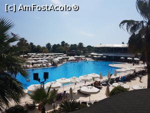 [P05] Vedere spre piscina de sus de pe terasa » foto by raly
 - 
<span class="allrVoted glyphicon glyphicon-heart hidden" id="av978062"></span>
<a class="m-l-10 hidden" id="sv978062" onclick="voting_Foto_DelVot(,978062,21529)" role="button">șterge vot <span class="glyphicon glyphicon-remove"></span></a>
<a id="v9978062" class=" c-red"  onclick="voting_Foto_SetVot(978062)" role="button"><span class="glyphicon glyphicon-heart-empty"></span> <b>LIKE</b> = Votează poza</a> <img class="hidden"  id="f978062W9" src="/imagini/loader.gif" border="0" /><span class="AjErrMes hidden" id="e978062ErM"></span>