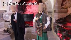 [P17] Imagine cu doi dervisi in Matbah (bucatarie). Chiar si aici se facea educatie printre membrii Ordinului. » foto by ovidiuyepi
 - 
<span class="allrVoted glyphicon glyphicon-heart hidden" id="av1161010"></span>
<a class="m-l-10 hidden" id="sv1161010" onclick="voting_Foto_DelVot(,1161010,21544)" role="button">șterge vot <span class="glyphicon glyphicon-remove"></span></a>
<a id="v91161010" class=" c-red"  onclick="voting_Foto_SetVot(1161010)" role="button"><span class="glyphicon glyphicon-heart-empty"></span> <b>LIKE</b> = Votează poza</a> <img class="hidden"  id="f1161010W9" src="/imagini/loader.gif" border="0" /><span class="AjErrMes hidden" id="e1161010ErM"></span>