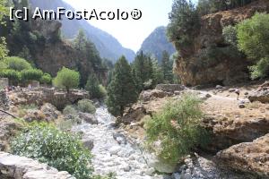 [P45] Creta, Cheile Samaria, Poteca văzută din vechiul Sat Samaria » foto by mprofeanu
 - 
<span class="allrVoted glyphicon glyphicon-heart hidden" id="av1300588"></span>
<a class="m-l-10 hidden" id="sv1300588" onclick="voting_Foto_DelVot(,1300588,21551)" role="button">șterge vot <span class="glyphicon glyphicon-remove"></span></a>
<a id="v91300588" class=" c-red"  onclick="voting_Foto_SetVot(1300588)" role="button"><span class="glyphicon glyphicon-heart-empty"></span> <b>LIKE</b> = Votează poza</a> <img class="hidden"  id="f1300588W9" src="/imagini/loader.gif" border="0" /><span class="AjErrMes hidden" id="e1300588ErM"></span>