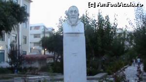 [P35] 35. Statuia lui El Greco din parcul cu același nume este destul de pictată de porumbei.  » foto by msnd
 - 
<span class="allrVoted glyphicon glyphicon-heart hidden" id="av615523"></span>
<a class="m-l-10 hidden" id="sv615523" onclick="voting_Foto_DelVot(,615523,21555)" role="button">șterge vot <span class="glyphicon glyphicon-remove"></span></a>
<a id="v9615523" class=" c-red"  onclick="voting_Foto_SetVot(615523)" role="button"><span class="glyphicon glyphicon-heart-empty"></span> <b>LIKE</b> = Votează poza</a> <img class="hidden"  id="f615523W9" src="/imagini/loader.gif" border="0" /><span class="AjErrMes hidden" id="e615523ErM"></span>