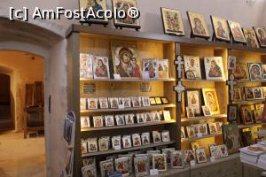 [P63] Creta, Mănăstirea Arkadi, Magazinul, icoane ferecate cu argint, toate cu certificat de calitate » foto by mprofeanu
 - 
<span class="allrVoted glyphicon glyphicon-heart hidden" id="av1286841"></span>
<a class="m-l-10 hidden" id="sv1286841" onclick="voting_Foto_DelVot(,1286841,21557)" role="button">șterge vot <span class="glyphicon glyphicon-remove"></span></a>
<a id="v91286841" class=" c-red"  onclick="voting_Foto_SetVot(1286841)" role="button"><span class="glyphicon glyphicon-heart-empty"></span> <b>LIKE</b> = Votează poza</a> <img class="hidden"  id="f1286841W9" src="/imagini/loader.gif" border="0" /><span class="AjErrMes hidden" id="e1286841ErM"></span>
