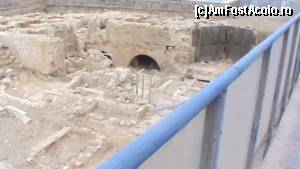 [P41] 41. În Heraklion se continuă și azi săpăturile arheologice.  » foto by msnd
 - 
<span class="allrVoted glyphicon glyphicon-heart hidden" id="av615794"></span>
<a class="m-l-10 hidden" id="sv615794" onclick="voting_Foto_DelVot(,615794,21557)" role="button">șterge vot <span class="glyphicon glyphicon-remove"></span></a>
<a id="v9615794" class=" c-red"  onclick="voting_Foto_SetVot(615794)" role="button"><span class="glyphicon glyphicon-heart-empty"></span> <b>LIKE</b> = Votează poza</a> <img class="hidden"  id="f615794W9" src="/imagini/loader.gif" border="0" /><span class="AjErrMes hidden" id="e615794ErM"></span>