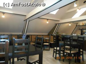 [P10] în interiorul restaurantului Izabella » foto by zlatna
 - 
<span class="allrVoted glyphicon glyphicon-heart hidden" id="av1109457"></span>
<a class="m-l-10 hidden" id="sv1109457" onclick="voting_Foto_DelVot(,1109457,21564)" role="button">șterge vot <span class="glyphicon glyphicon-remove"></span></a>
<a id="v91109457" class=" c-red"  onclick="voting_Foto_SetVot(1109457)" role="button"><span class="glyphicon glyphicon-heart-empty"></span> <b>LIKE</b> = Votează poza</a> <img class="hidden"  id="f1109457W9" src="/imagini/loader.gif" border="0" /><span class="AjErrMes hidden" id="e1109457ErM"></span>