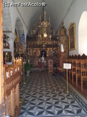 [P17] Intrarea in biserica.  » foto by iulian68
 - 
<span class="allrVoted glyphicon glyphicon-heart hidden" id="av1013344"></span>
<a class="m-l-10 hidden" id="sv1013344" onclick="voting_Foto_DelVot(,1013344,21565)" role="button">șterge vot <span class="glyphicon glyphicon-remove"></span></a>
<a id="v91013344" class=" c-red"  onclick="voting_Foto_SetVot(1013344)" role="button"><span class="glyphicon glyphicon-heart-empty"></span> <b>LIKE</b> = Votează poza</a> <img class="hidden"  id="f1013344W9" src="/imagini/loader.gif" border="0" /><span class="AjErrMes hidden" id="e1013344ErM"></span>