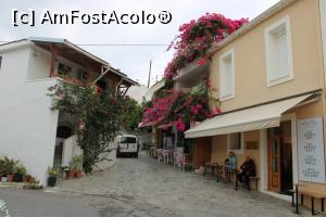 [P25] Creta, Satul Argyroupoli, Piațetă cu flori și cafenele » foto by mprofeanu
 - 
<span class="allrVoted glyphicon glyphicon-heart hidden" id="av1287937"></span>
<a class="m-l-10 hidden" id="sv1287937" onclick="voting_Foto_DelVot(,1287937,21565)" role="button">șterge vot <span class="glyphicon glyphicon-remove"></span></a>
<a id="v91287937" class=" c-red"  onclick="voting_Foto_SetVot(1287937)" role="button"><span class="glyphicon glyphicon-heart-empty"></span> <b>LIKE</b> = Votează poza</a> <img class="hidden"  id="f1287937W9" src="/imagini/loader.gif" border="0" /><span class="AjErrMes hidden" id="e1287937ErM"></span>