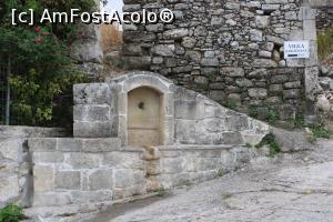 [P34] Creta, Satul Argyroupoli, Fântâna de lângă Biserica Sf. Vineri, cu elemente romane, la bifurcația spre partea de sus a satului » foto by mprofeanu
 - 
<span class="allrVoted glyphicon glyphicon-heart hidden" id="av1287946"></span>
<a class="m-l-10 hidden" id="sv1287946" onclick="voting_Foto_DelVot(,1287946,21565)" role="button">șterge vot <span class="glyphicon glyphicon-remove"></span></a>
<a id="v91287946" class=" c-red"  onclick="voting_Foto_SetVot(1287946)" role="button"><span class="glyphicon glyphicon-heart-empty"></span> <b>LIKE</b> = Votează poza</a> <img class="hidden"  id="f1287946W9" src="/imagini/loader.gif" border="0" /><span class="AjErrMes hidden" id="e1287946ErM"></span>